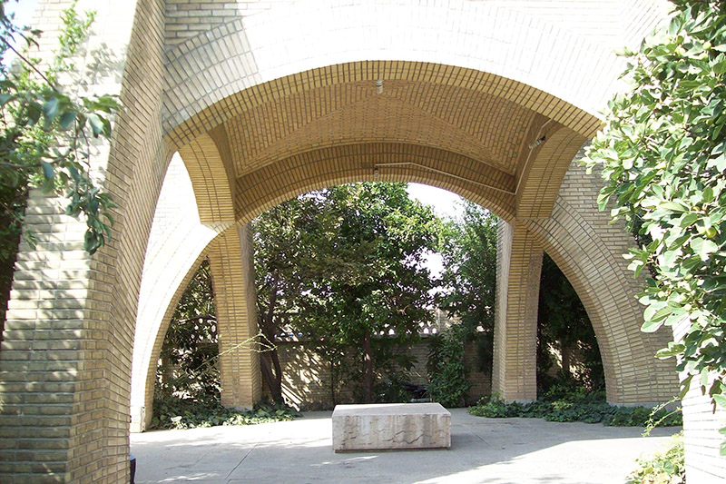 سایر قبرستان های قدیمی شیراز